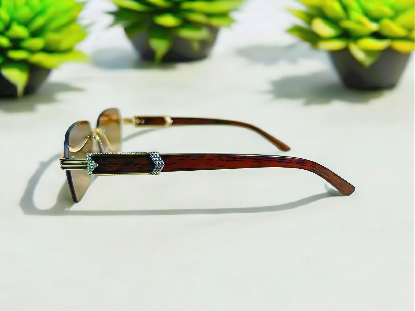 BareEdge – Minimal Meets Bold